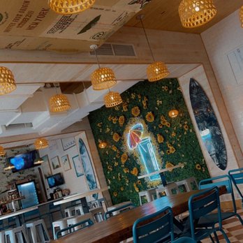 Zunzi's - Inside dining area - Sandwiches Near Me - Savannah, Georgia Zunzi's - Inside dining area - Sandwiches Near Me - Savannah, Georgia