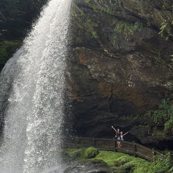 Dry Falls - Dry falls not so dry Great view Very cool Easy to get too - Landmarks & Historical Buildings Near Me - Highlands, North Carolina