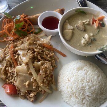 Thai Noodle Wave - Chicken Satay and Green Curry Dinner - Thai Near Me - Carrollton, Texas Thai Noodle Wave - Chicken Satay and Green Curry Dinner - Thai Near Me - Carrollton, Texas