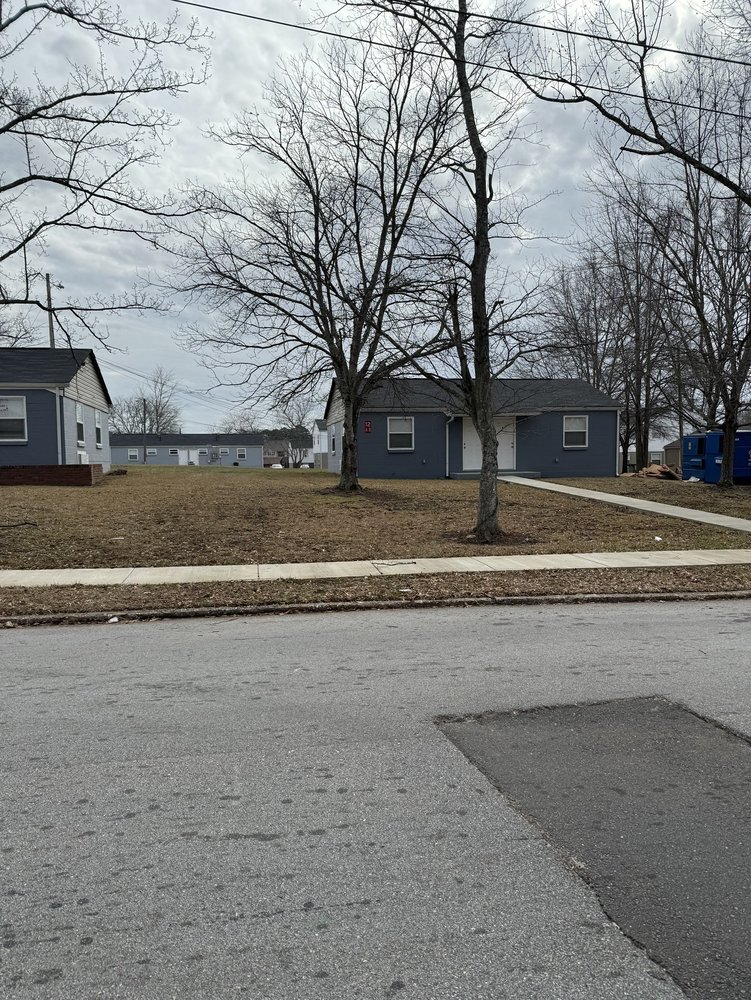 HAMPTON VIEW APARTMENTS Updated September 2024 815 W Buford St