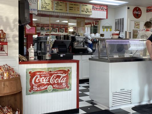 Mr B's Ice Cream Parlor by null