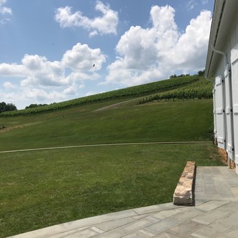 Lost Mountain Vineyards - Wineries Near Me - Delaplane, Virginia