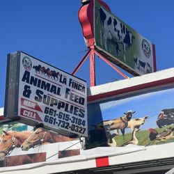 La Finca Animal Feed & Supplies