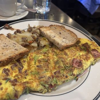 City Diner - bacon avocado omelette with toast and yummy home fries (larger sized portion all delish & well made) - American Near Me - Jersey City, New Jersey City Diner - bacon avocado omelette with toast and yummy home fries (larger sized portion all delish & well made) - American Near Me - Jersey City, New Jersey