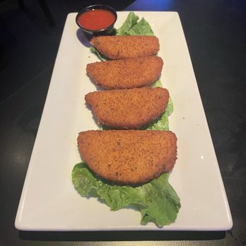 Hops at the Paddock - Mozzarella Moons - New American Near Me - Allentown, Pennsylvania