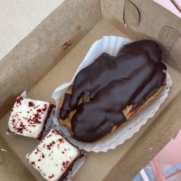 Red Velvet Sq.