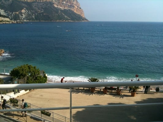 Hotel De La Plage - Mahogany by null