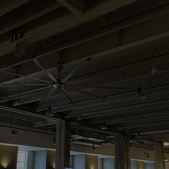 LA Fitness - I counted 15 burned out bulbs in the main room. - Gyms Near Me - Pittsburgh, Pennsylvania LA Fitness - I counted 15 burned out bulbs in the main room. - Gyms Near Me - Pittsburgh, Pennsylvania