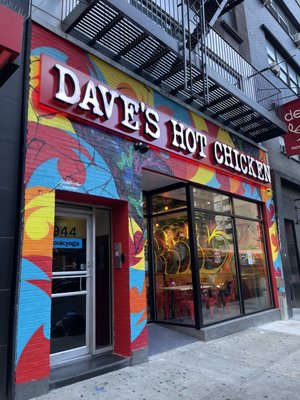 Dave's Hot Chicken by null