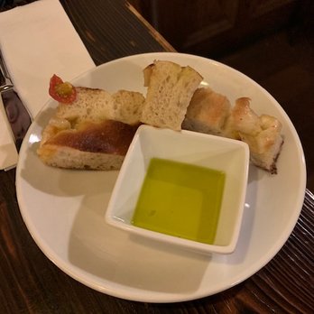 Rubirosa - Bread and olive oil - Italian Near Me - New York, New York Rubirosa - Bread and olive oil - Italian Near Me - New York, New York