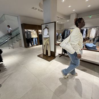 Zara - Women's Clothing Near Me - Boston, Massachusetts