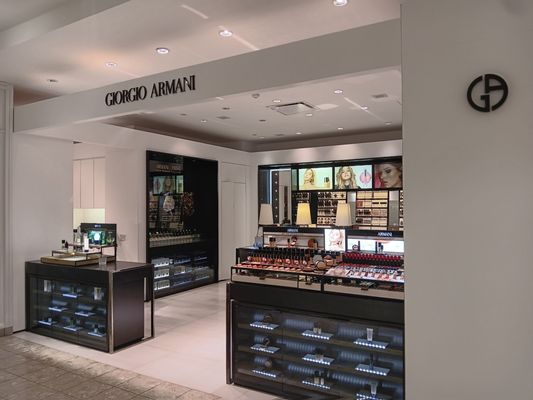 Neiman Marcus by null