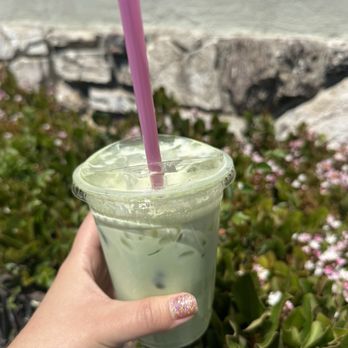 La Chula Cafe - Banana matcha - Coffee & Tea Near Me - Pasadena, California