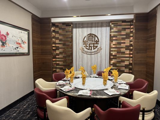 Fung's Kitchen by null