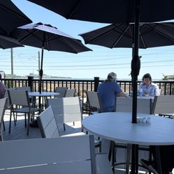 Dad’s Restaurant - The new picnic area