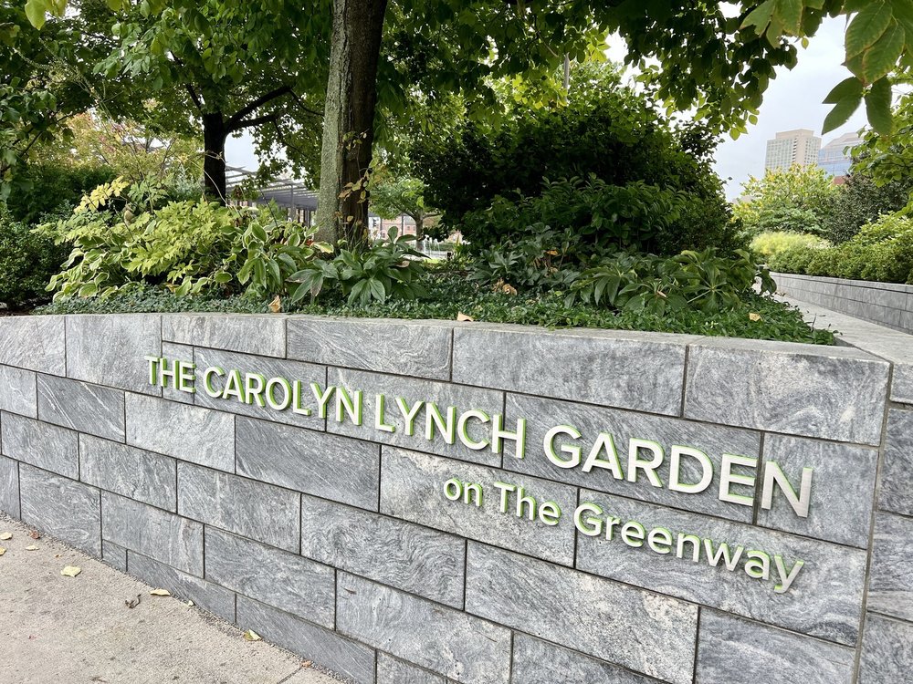 Carolyn Lynch Gardens Logo