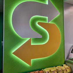 Subway - The S arrow of freshness!!