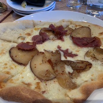Murrayhill Taphouse - Potato Pizza - Beer Bar Near Me - Beaverton, Oregon Murrayhill Taphouse - Potato Pizza - Beer Bar Near Me - Beaverton, Oregon