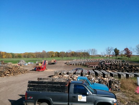 We deliver North, South, East, and West throughout Minnesota. - Get all of your firewood needs from Stubby's Firewood, we deliver North, South, East, and West throughout Minnesota. We deliver North, South, East, and West throughout Minnesota. - Get all of your firewood needs from Stubby's Firewood, we deliver North, South, East, and West throughout Minnesota.