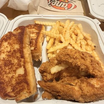 Raising Cane's Chicken Fingers - Fast Food Near Me - Boston, Massachusetts