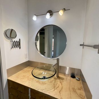 Pro Max Cleaning Solutions - Move out cleaning vanity - Home Cleaning Near Me Pro Max Cleaning Solutions - Move out cleaning vanity - Home Cleaning Near Me