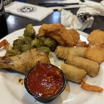 Siletz Bay Buffet - Mixed platter - Buffets Near Me - Lincoln City, Oregon Siletz Bay Buffet - Mixed platter - Buffets Near Me - Lincoln City, Oregon