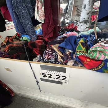 PUBLIC ESTRELLAS - Thrift Stores Near Me - Los Angeles, California