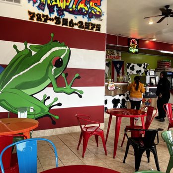 Hatillos - a frog painted on the wall of a restaurant - Puerto Rican Near Me - Wildwood, New Jersey