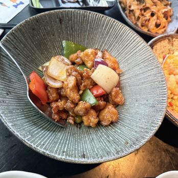 Hutong - Chinese Near Me - London, XGL