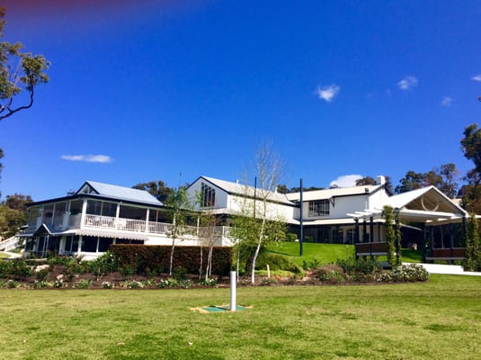 Aravina Estate by null