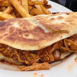 Los Amigos - Chicken quesadilla