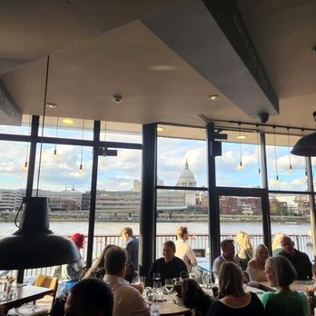 Founders Arms - Pubs Near Me - London, XGL Founders Arms - Pubs Near Me - London, XGL