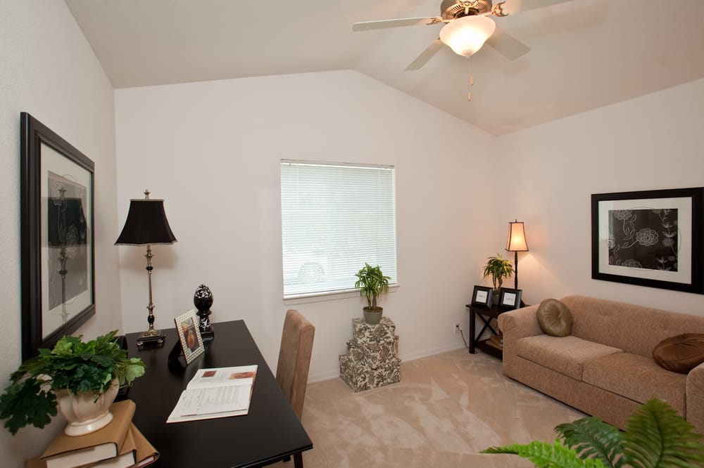 WESTMINSTER GARDENS Updated October 2024 16 Photos 1420 Santo