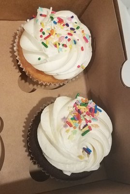 Treat Cupcake Bar by null