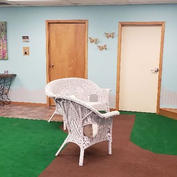 Butterfly's Massage - Reception area - Massage Therapy Near Me - Cambridge, Minnesota Butterfly's Massage - Reception area - Massage Therapy Near Me - Cambridge, Minnesota