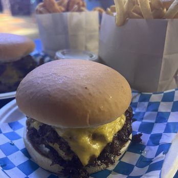 Goldburger - Goldburger with fries - Burgers Near Me - Los Angeles, California Goldburger - Goldburger with fries - Burgers Near Me - Los Angeles, California