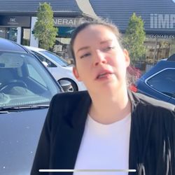 Martin Lawrence Galleries - HORRIBLE EMPLOYEE