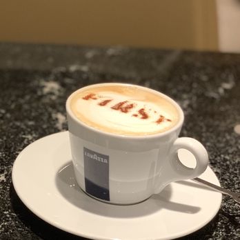 香港環亞優逸庭 - Cappuccino - Airport Lounges Near Me - Hong Kong, HK