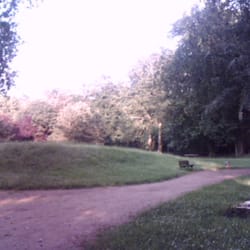 Carl von Weinberg Park