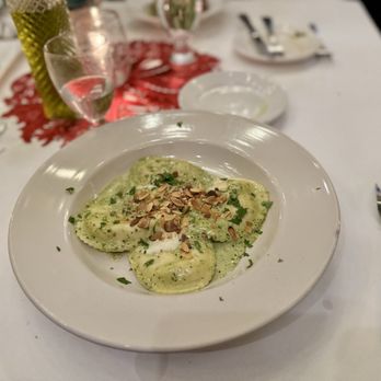 Il Vicolo Trattoria - Ravioli - Italian Near Me - Oak Park, Illinois Il Vicolo Trattoria - Ravioli - Italian Near Me - Oak Park, Illinois
