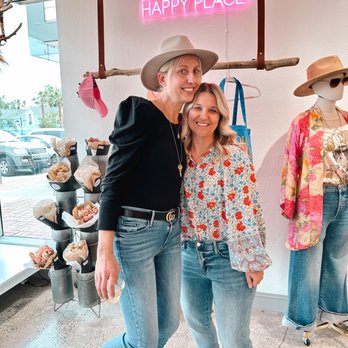 Pink Arrows Boutique - Women's Clothing Near Me - Benicia, California
