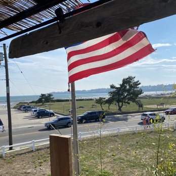 Flo's Clam Shack - Roof top view - Seafood Near Me - Middletown, Rhode Island
