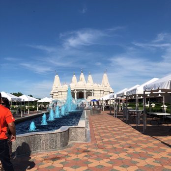 BAPS Shri Swaminarayan Mandir, Chicago - Hindu Temples Near Me - Bartlett, Illinois