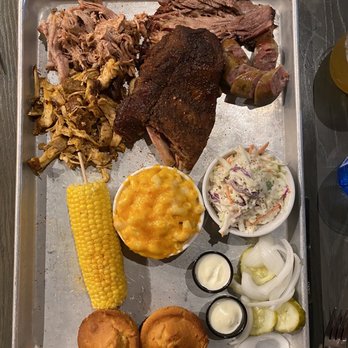 SmokeWorks - Smokehouse platter - Barbeque Near Me - Bloomington, Indiana