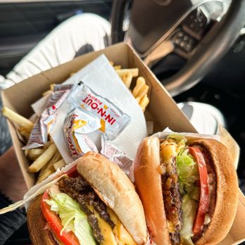 In-N-Out Burger - Fast Food Near Me - Fremont, California In-N-Out Burger - Fast Food Near Me - Fremont, California