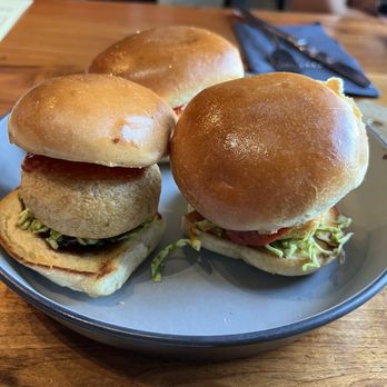 Blast & Brew - Tiki Tiki sliders - Pizza Near Me - San Jose, California Blast & Brew - Tiki Tiki sliders - Pizza Near Me - San Jose, California