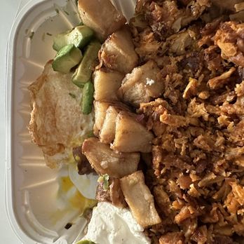 Vonda's Kitchen - Spicy Chicken Hash - Soul Food Near Me - Newark, New Jersey