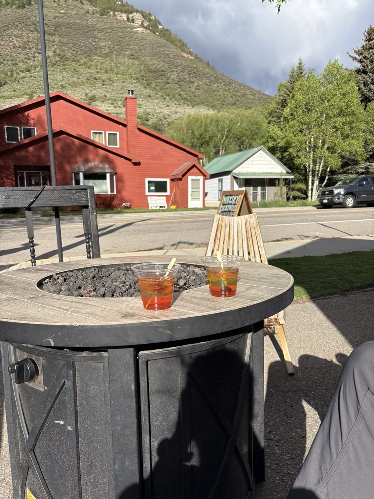 Minturn Whisky Logo