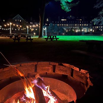 Skytop Lodge - S'mores fire - Hotels Near Me - Skytop, Pennsylvania