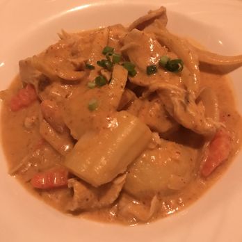 Thai Thani - Yellow Curry with Chicken - Thai Near Me - Stroudsburg, Pennsylvania Thai Thani - Yellow Curry with Chicken - Thai Near Me - Stroudsburg, Pennsylvania